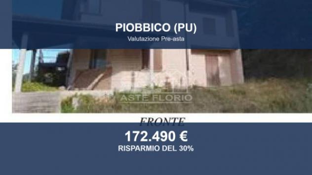 casa indipendente in vendita a Piobbico in zona Piano