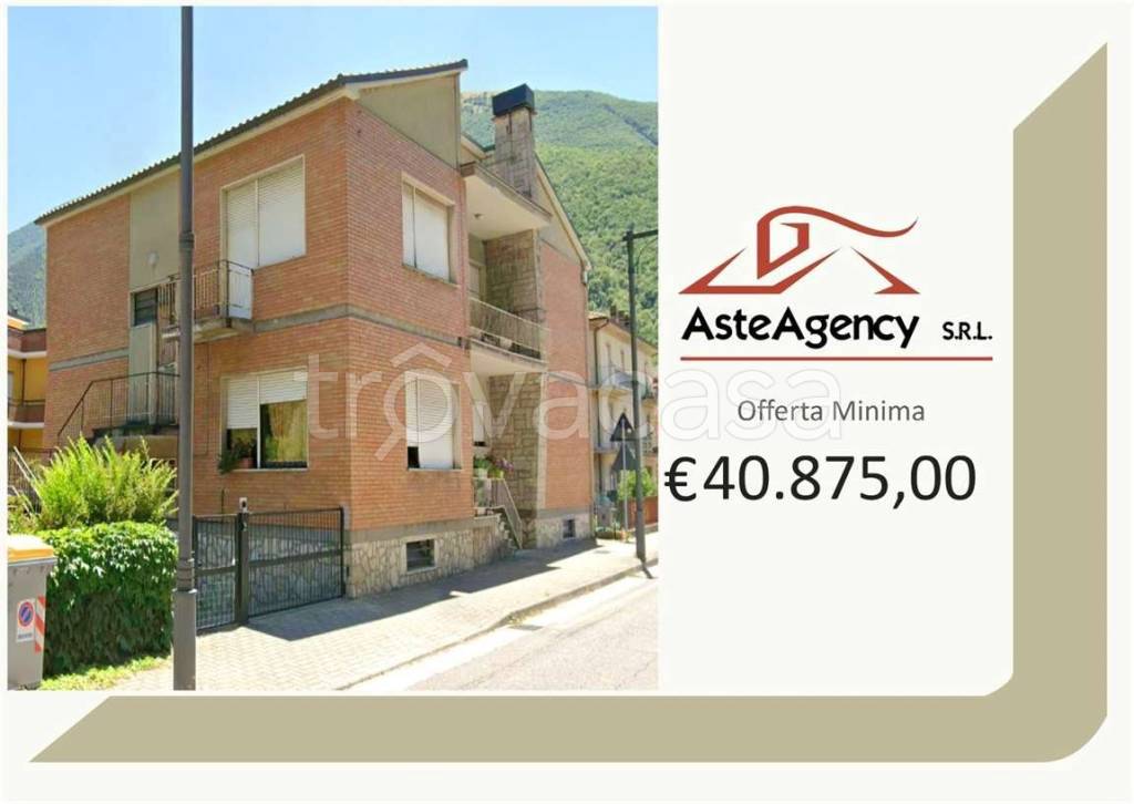 appartamento in vendita a Piobbico in zona Piano
