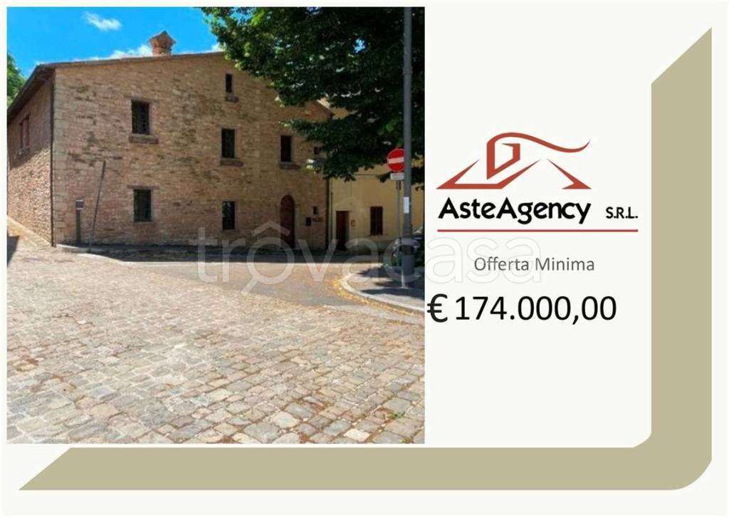 casa indipendente in vendita a Piobbico in zona Piano