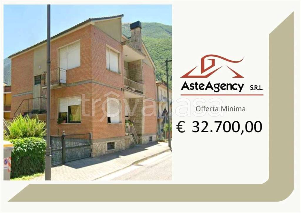 appartamento in vendita a Piobbico in zona Piano