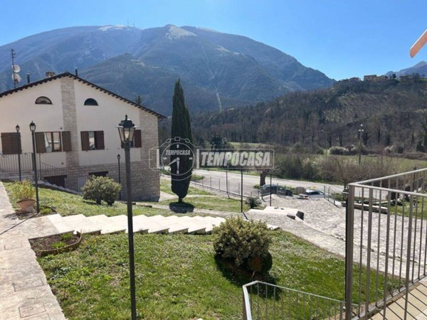 appartamento in vendita a Piobbico in zona Piano