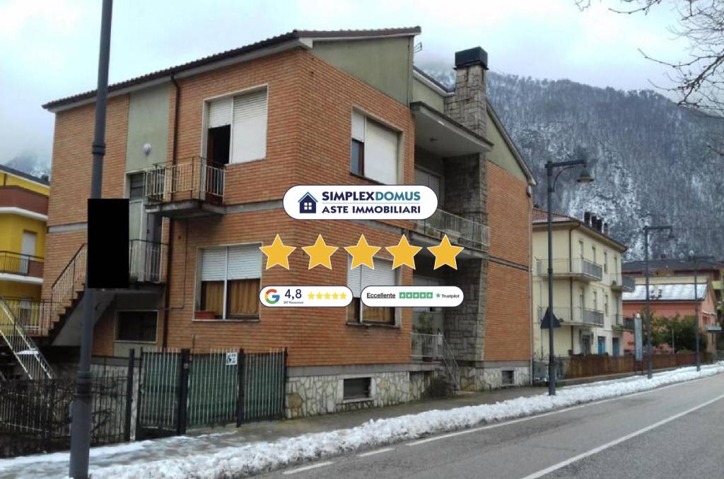 appartamento in vendita a Piobbico in zona Piano