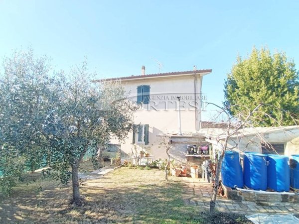 casa indipendente in vendita a San Costanzo