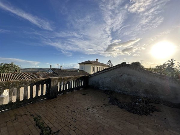 casa semindipendente in vendita a San Costanzo in zona Cerasa