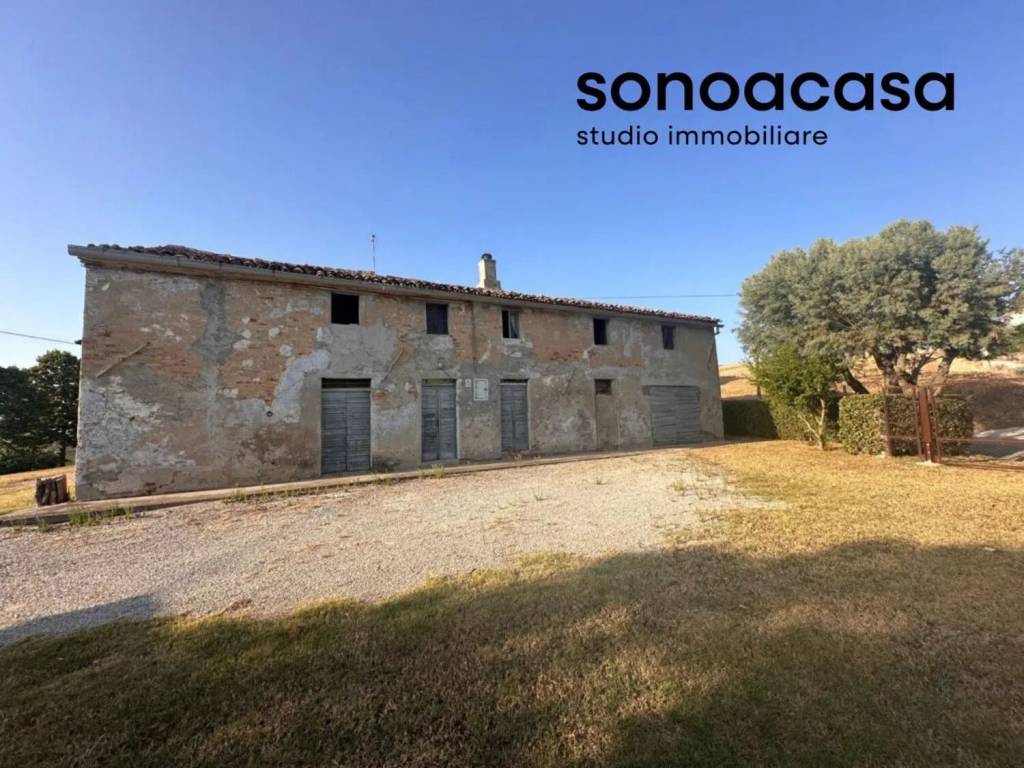casa indipendente in vendita a San Costanzo