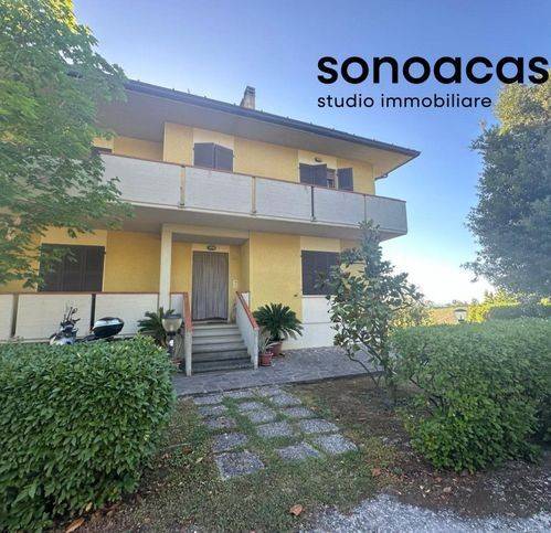 casa indipendente in vendita a San Costanzo