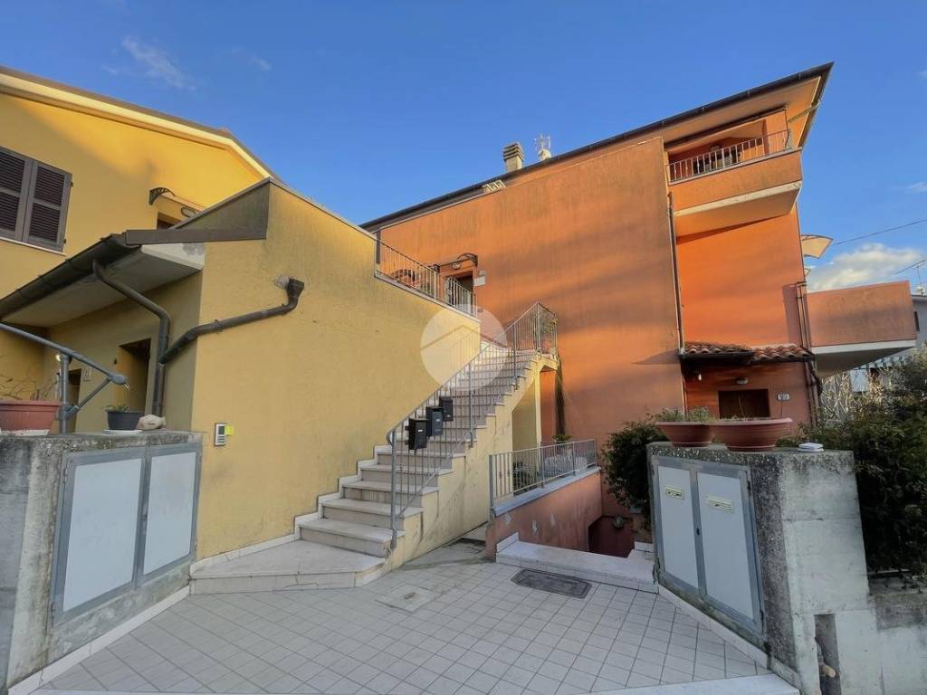 appartamento in vendita a San Costanzo