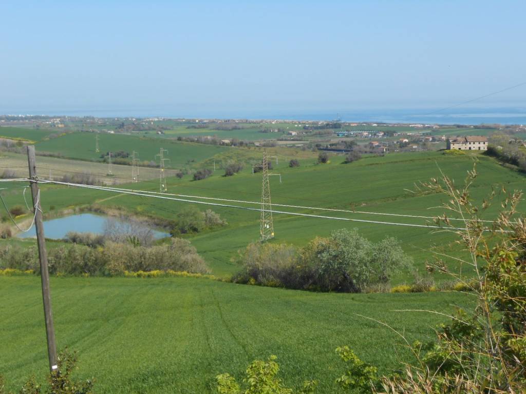 casa indipendente in vendita a San Costanzo
