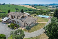casa indipendente in vendita a San Costanzo