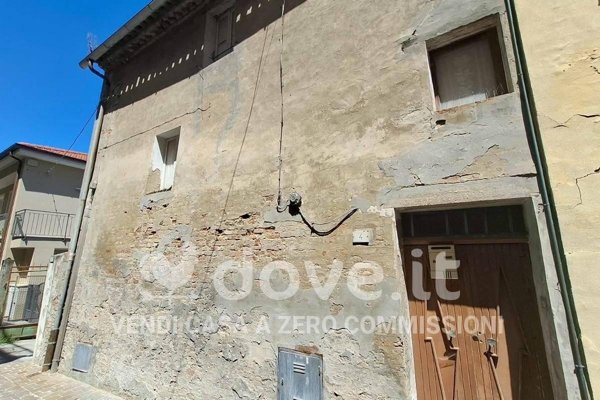 casa indipendente in vendita a San Costanzo