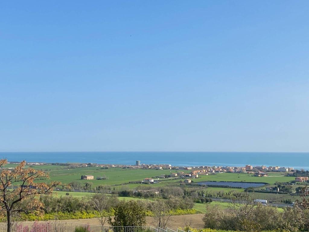 appartamento in vendita a San Costanzo