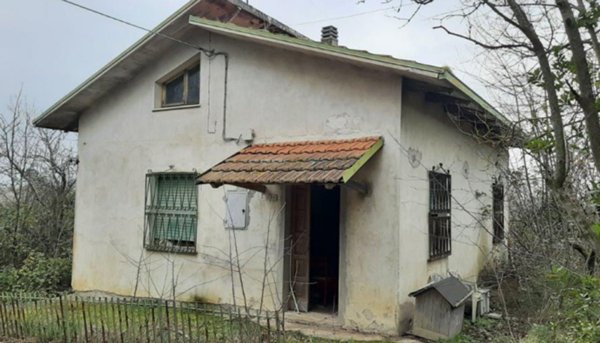 casa indipendente in vendita a San Costanzo