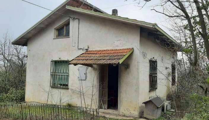 casa indipendente in vendita a San Costanzo