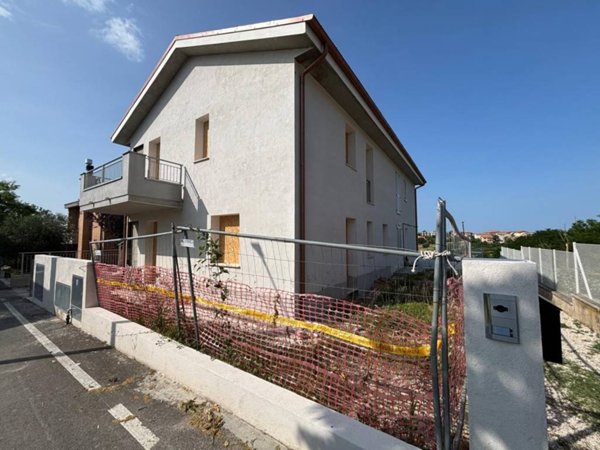 appartamento in vendita a San Costanzo