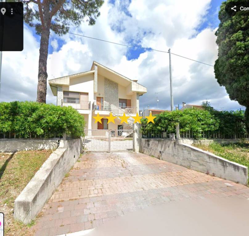 casa indipendente in vendita a San Costanzo