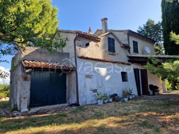 casa indipendente in vendita a San Costanzo