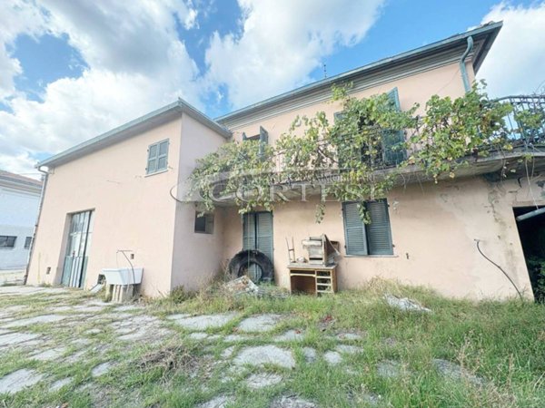 casa indipendente in vendita a San Costanzo