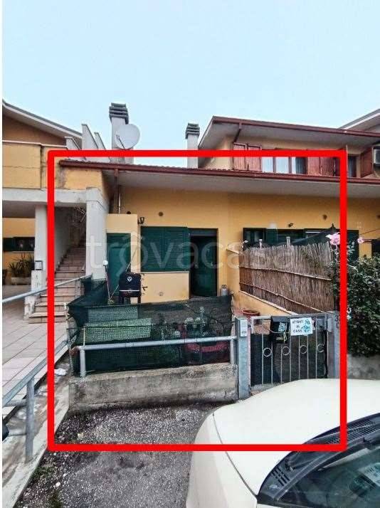 appartamento in vendita a San Costanzo in zona Cerasa