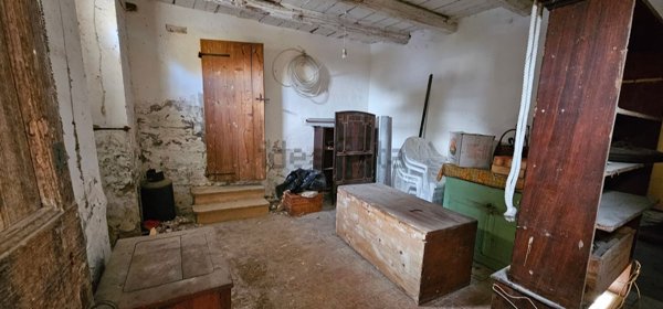 casa indipendente in vendita a San Costanzo