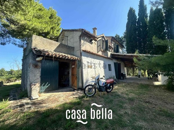 casa indipendente in vendita a San Costanzo