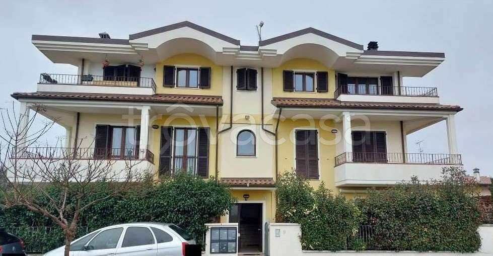 appartamento in vendita a San Costanzo