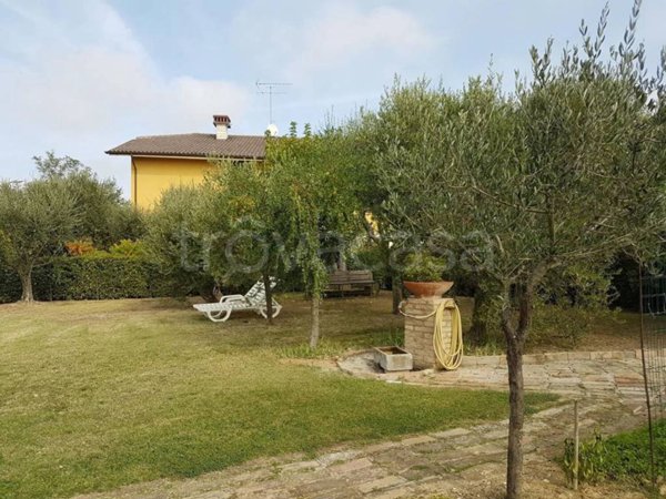 casa indipendente in vendita a San Costanzo