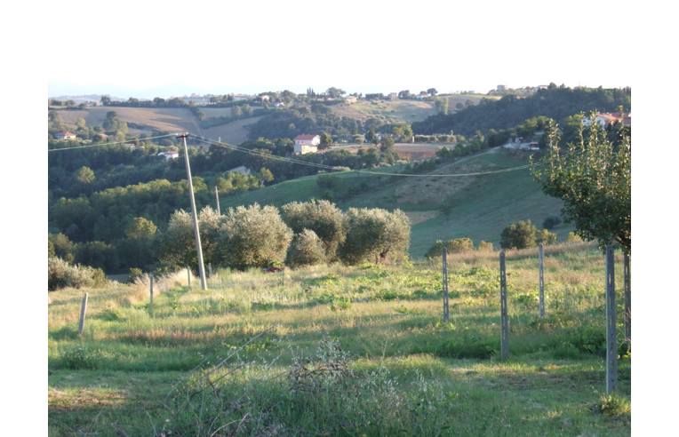 casa indipendente in vendita a San Costanzo