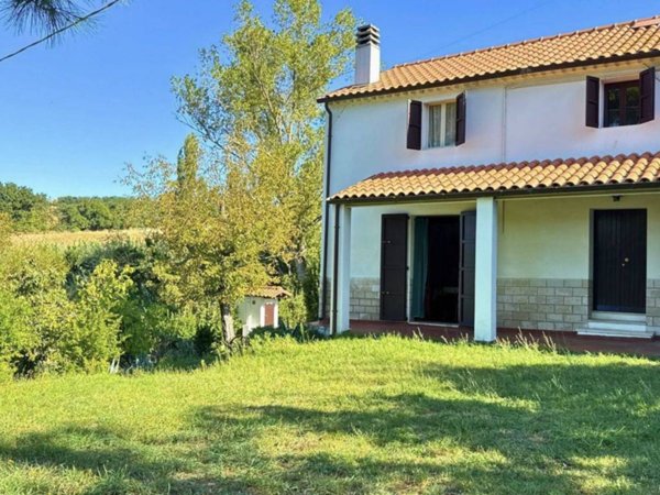 casa indipendente in vendita a San Costanzo