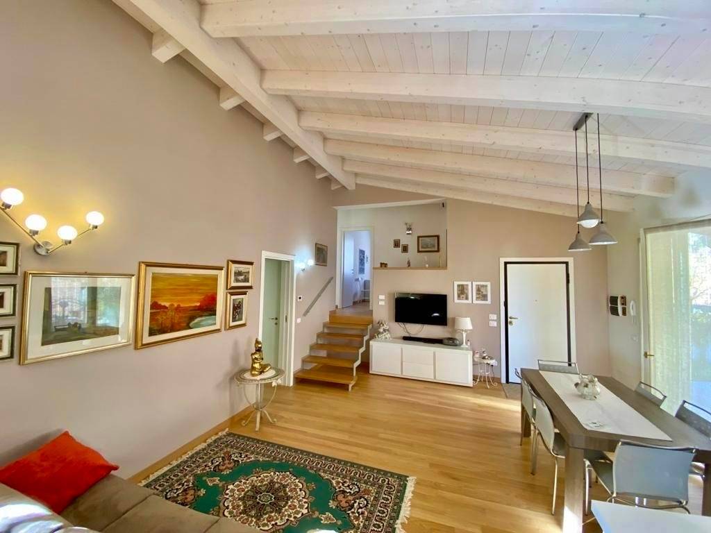 appartamento in vendita a San Costanzo in zona Cerasa