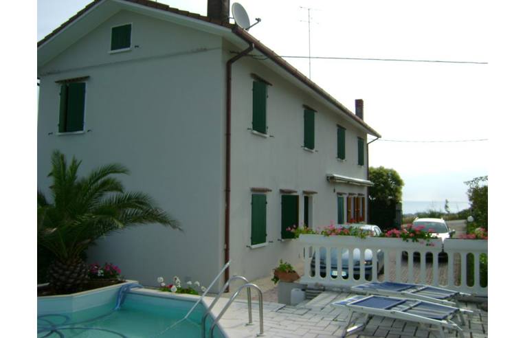 appartamento in vendita a San Costanzo in zona Stacciola