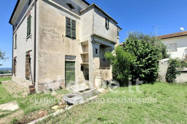 casa indipendente in vendita a San Costanzo