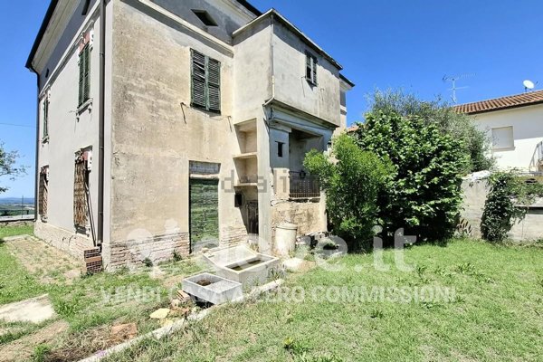 casa indipendente in vendita a San Costanzo