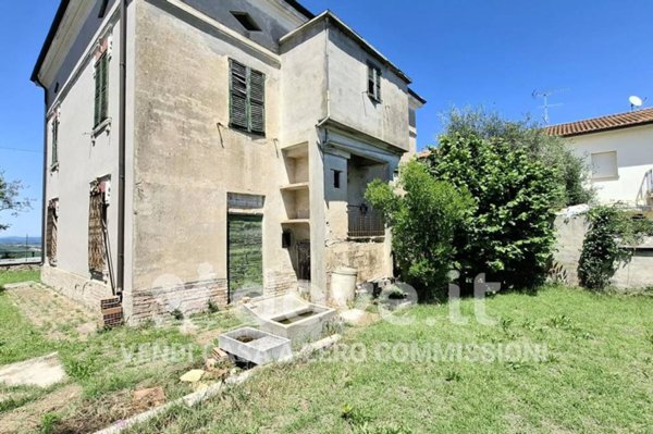 casa indipendente in vendita a San Costanzo