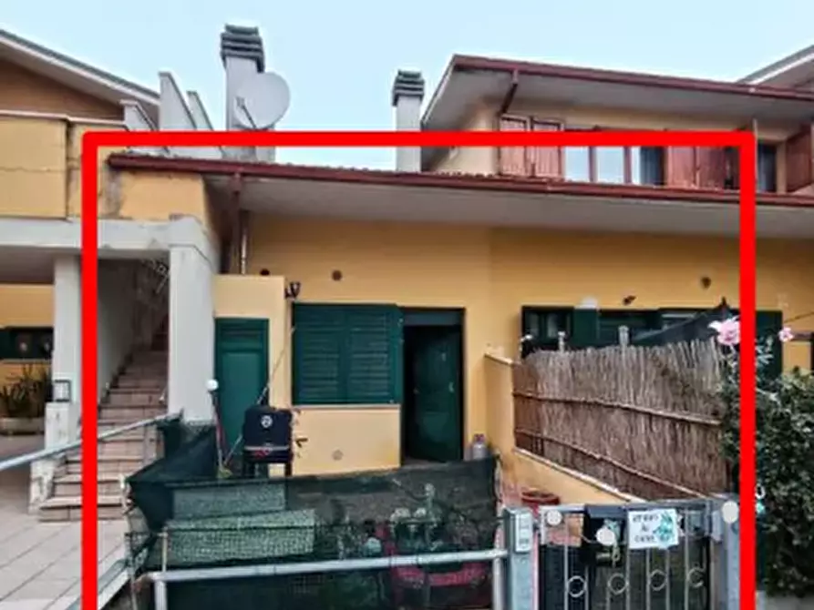 appartamento in vendita a San Costanzo in zona Cerasa