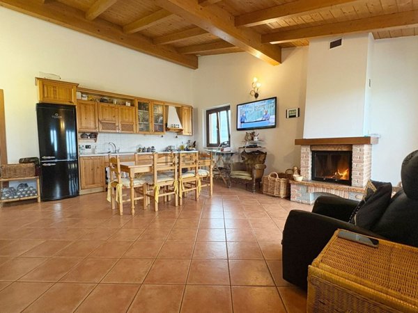 appartamento in vendita a San Costanzo