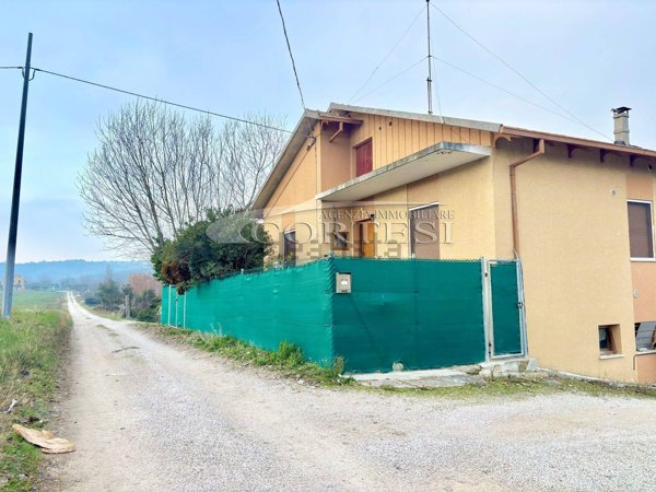 appartamento in vendita a San Costanzo