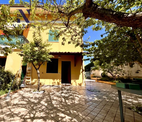 appartamento in vendita a San Costanzo in zona Cerasa