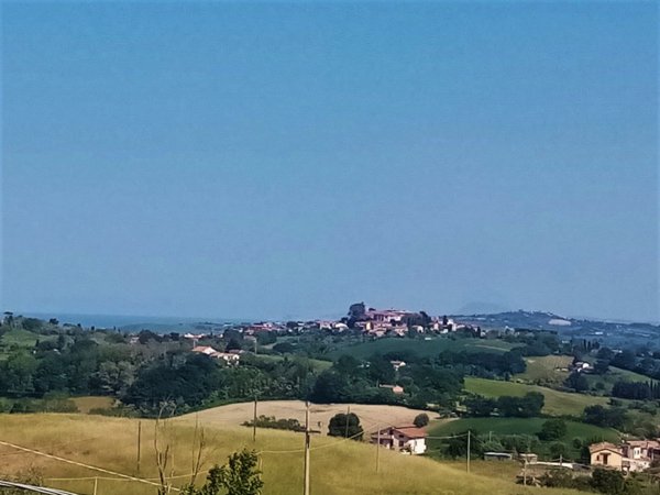casa indipendente in vendita a San Costanzo