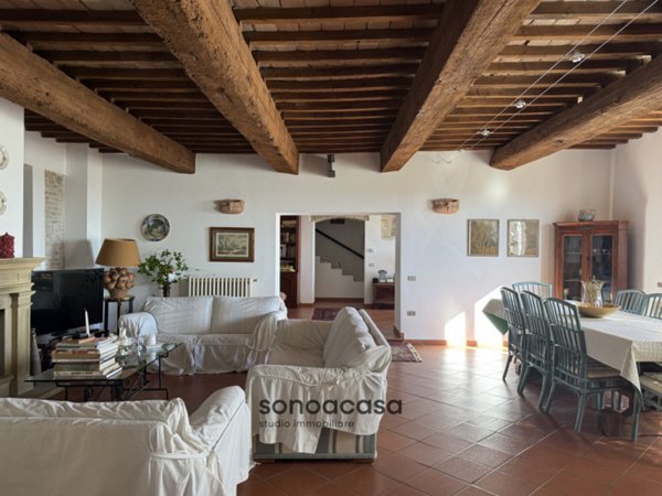 casale in vendita a San Costanzo