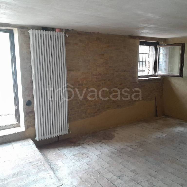 appartamento in vendita a San Costanzo in zona Cerasa