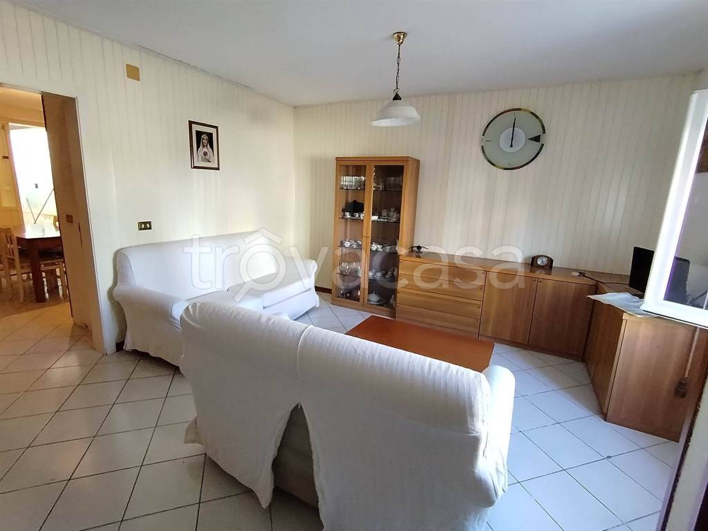 casa indipendente in vendita a San Costanzo