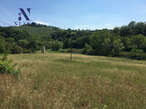 terreno in vendita a San Costanzo in zona Stacciola