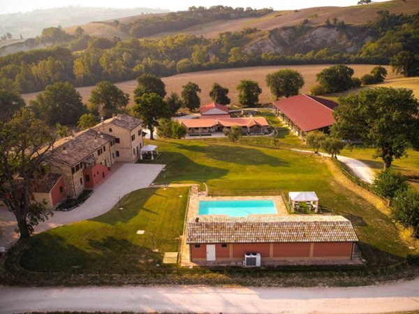 casa indipendente in vendita a San Lorenzo in Campo in zona San Vito sul Cesano
