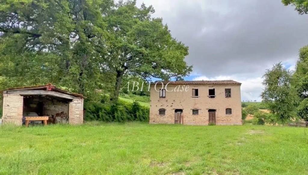 casa indipendente in vendita a San Lorenzo in Campo in zona Montalfoglio