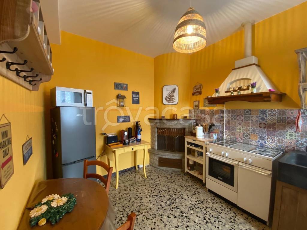 casa indipendente in vendita a San Lorenzo in Campo in zona San Vito sul Cesano