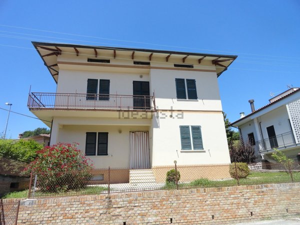 casa indipendente in vendita a San Lorenzo in Campo