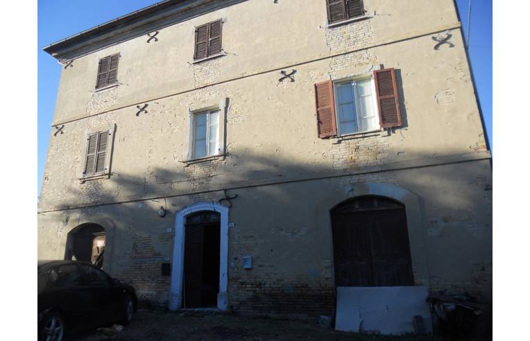 appartamento in vendita a San Lorenzo in Campo in zona Montalfoglio