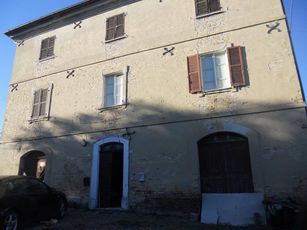 appartamento in vendita a San Lorenzo in Campo in zona Montalfoglio