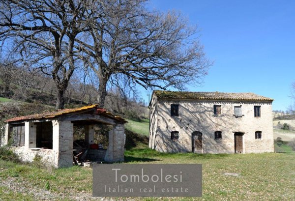 casale in vendita a San Lorenzo in Campo in zona San Vito sul Cesano