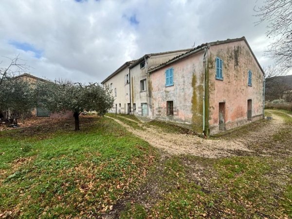 casa indipendente in vendita a San Lorenzo in Campo in zona San Vito sul Cesano